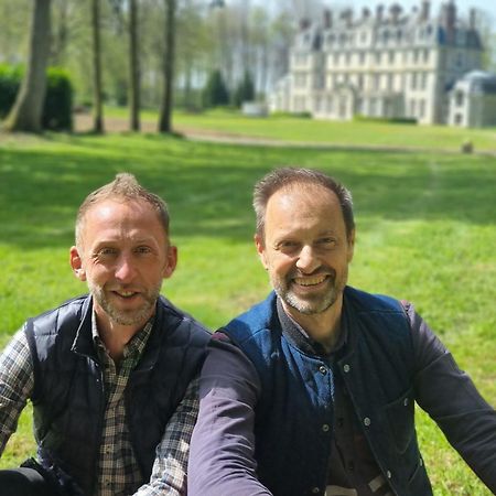 Les Ecuries Du Chateau De Brumare Brestot 外观 照片